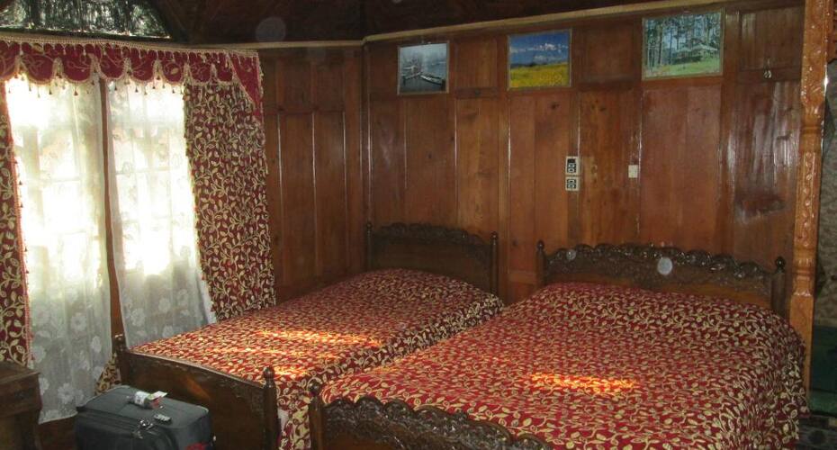 Fairy Land Houseboat, Srinagar 3